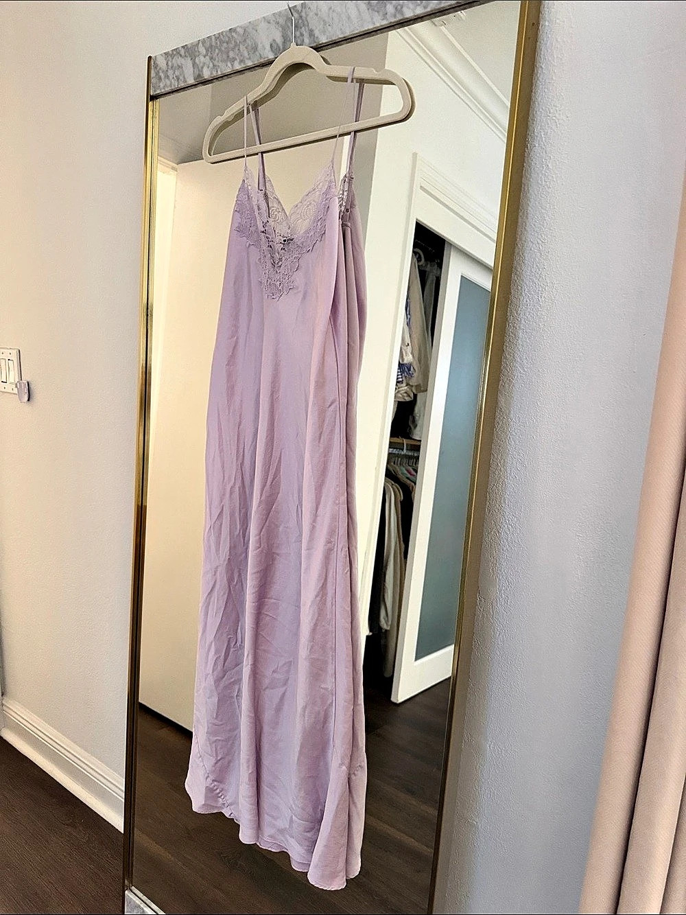 GINIA Lace Maxi Dress in Purple Size Small